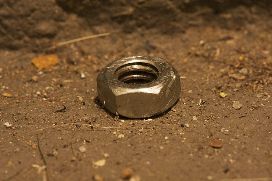 Screw nut
